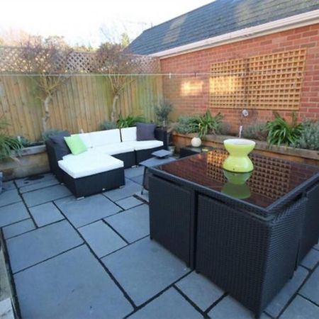 Aderta Stylish House Villa Poole Exterior photo